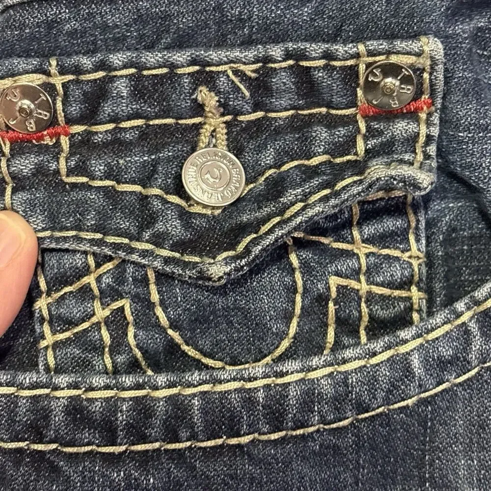 True Religion Straight Jeans Mens 40 x 33 Dark Wash Flap Pockets Big T Earthworm